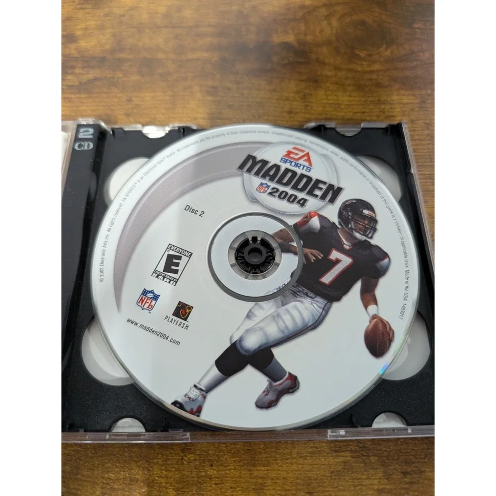 Madden NFL 2004 PC VIDEO GAME Michael Vick Cover 2 Disc